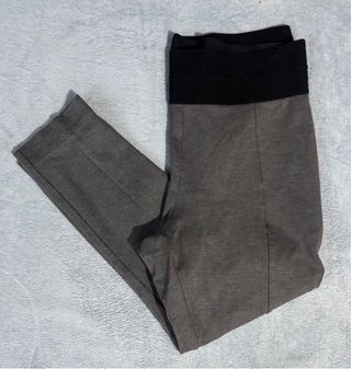 Leggings grises cómodos