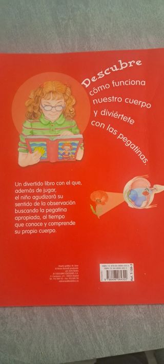 Libro Así es Nuestro Cuerpo con pegatinas