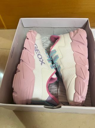 Zapatillas Geox niña rosa y blanco