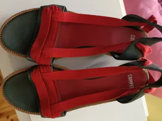Sandalias Camper Tiras Rojas