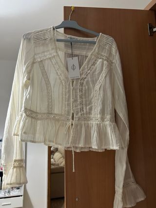 2 Blusas Juveniles Grises y Blancas