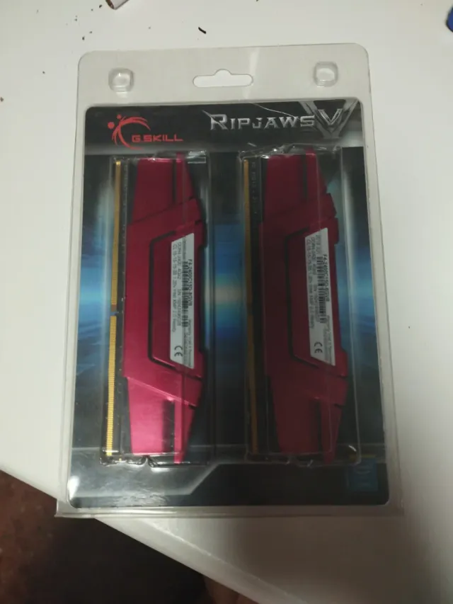 Memoria RAM G.Skill Ripjaws V DDR4 8GB (2x4GB)