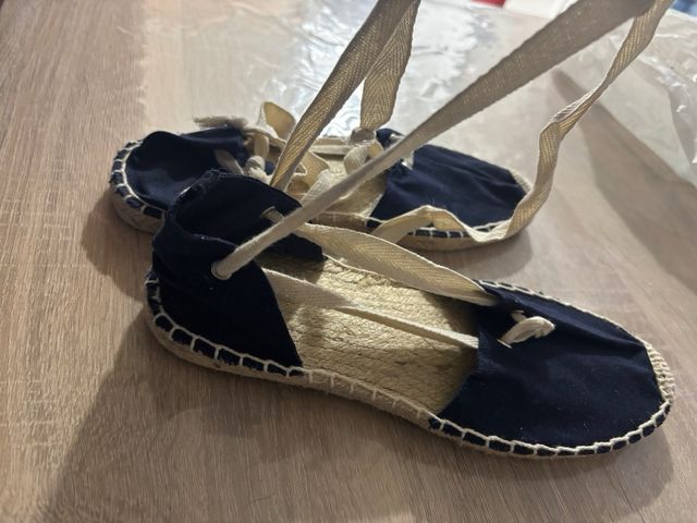 Alpargatas de esparto azul marino