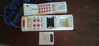 Telefono Swatch Twintam Bianco e Viola