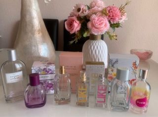 Set di 7 bottiglie di profumo assortite