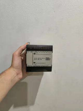 Omron SYSMAC CPM1A PLC Módulo
