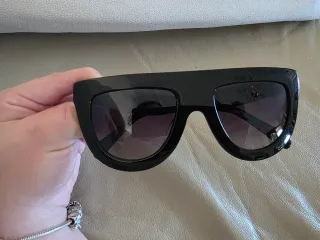 Gafas de sol Carolina Lemke negras