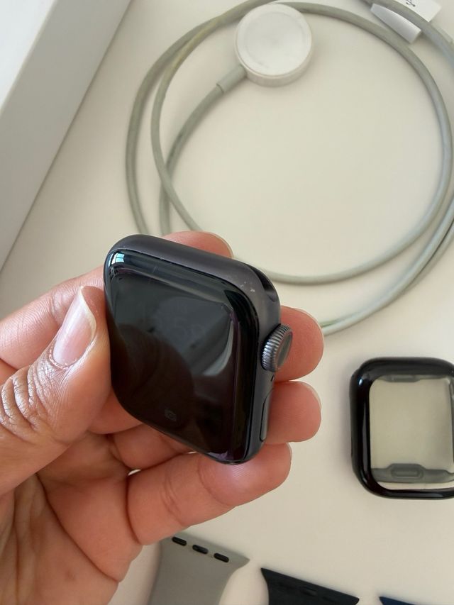 Apple Watch Series 6 40 mm + Accesorios