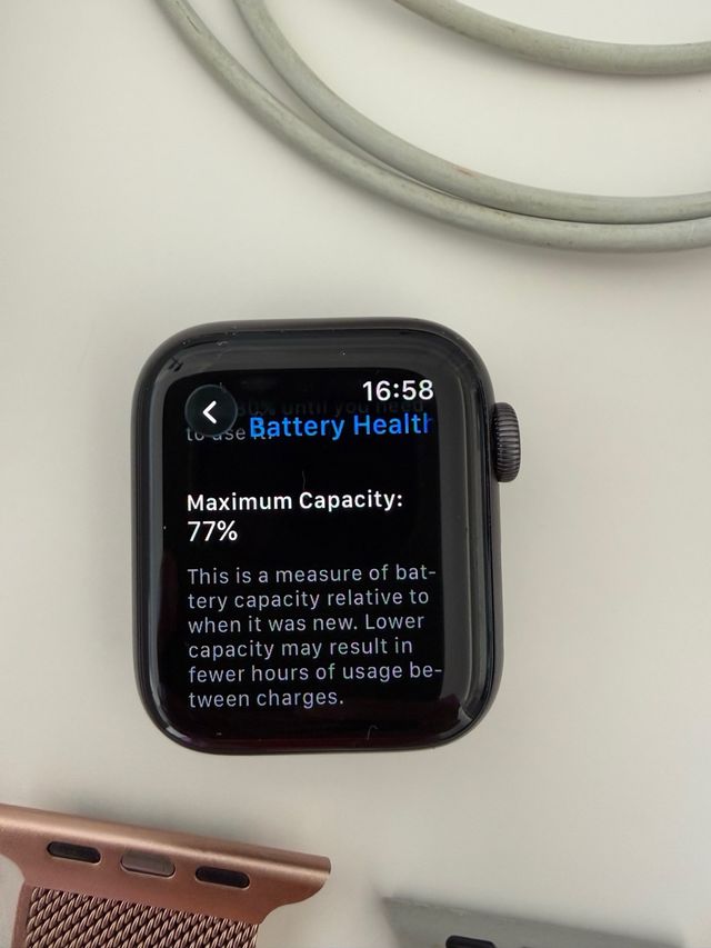 Apple Watch Series 6 40 mm + Accesorios