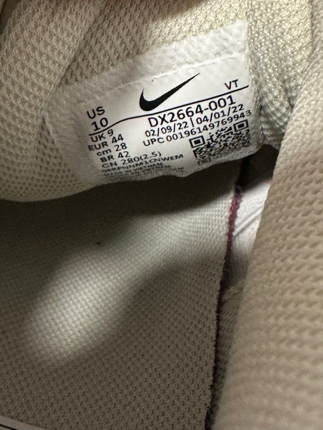 Nike Air Max Plus 3 Beige Púrpura