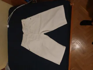 Pantalón corto blanco