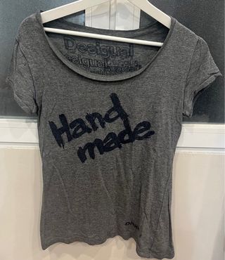 Camiseta Desigual gris Hand made