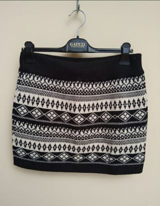 Minigonna OVS lavorata a maglia stile nordico