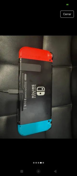 Nintendo Switch blu e rosso