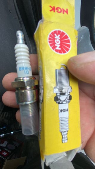 Bujía NGK BR8HS-10
