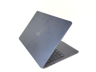 portatil apple apple macbook air m4 10-core 4.4 13 (8gpu) (2025) (a3240)