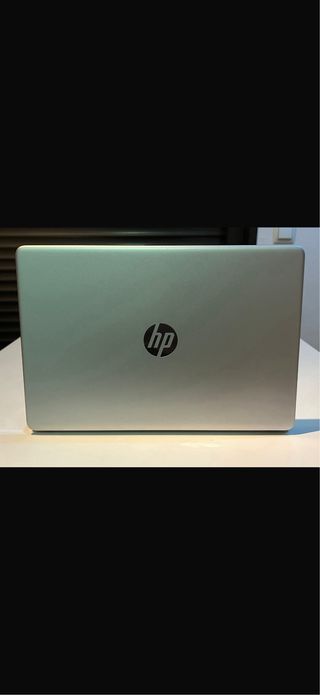 Laptop HP 15s-fq2xxx Plata