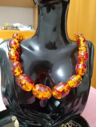 Collana vintage effetto ambra