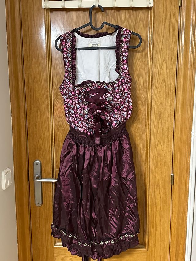 Dirndl alemán burdeos talla M