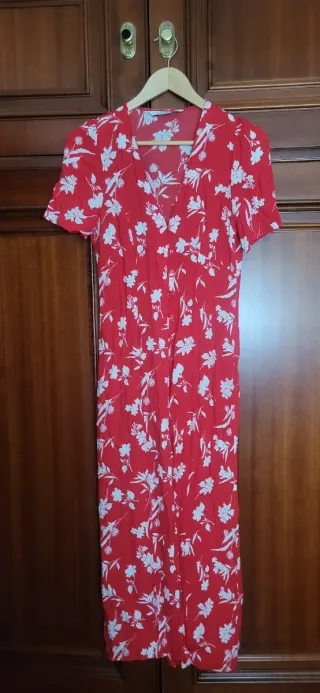 Vestido de rayas naranja y blanco