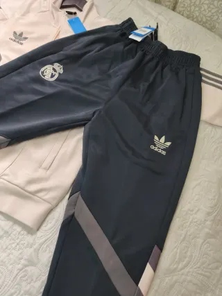 Chándal Real Madrid Adidas Rosa y Azul