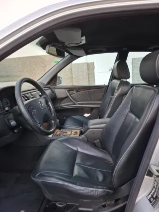 Mercedes-Benz Clase E 2001