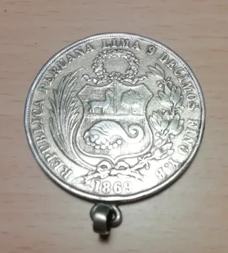 Moneda Plata 900 Perú 1869 con enganche