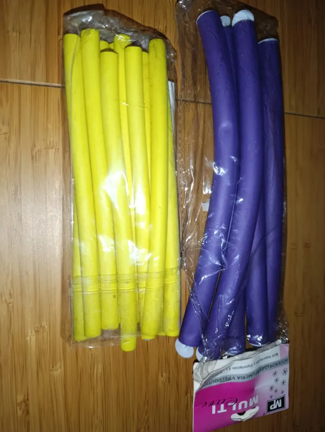 Bigodini da parrucchiere (giallo e viola)