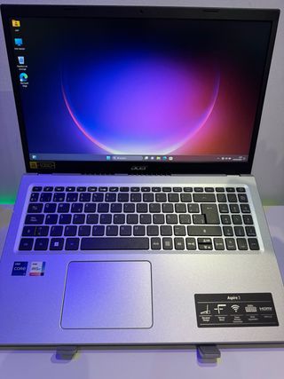 Portátil Acer i7