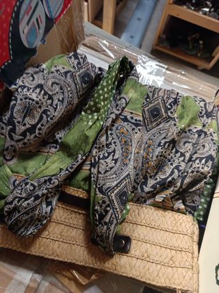 Bolso de paja y tela estampado
