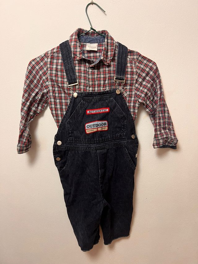 Peto tejano y camisa cuadros niño 4 años