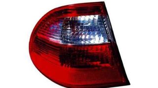Piloto trasero mercedes-benz 1437989 2118202764 bm