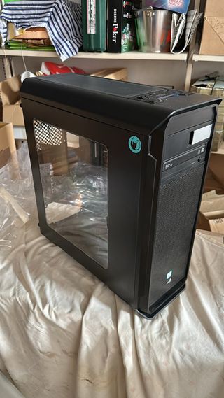 Caja de PC Negra