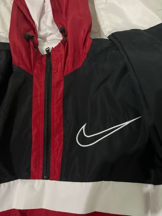 Chaqueta Nike Anorak Roja Negra Blanca
