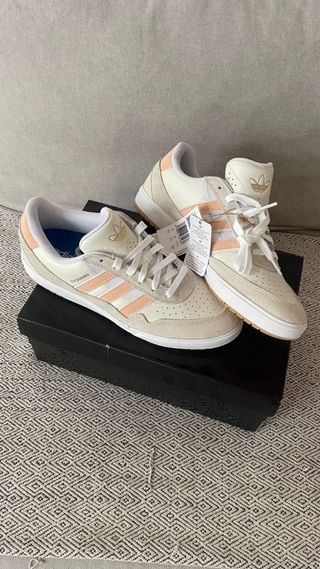 Adidas Tyshawn Beige/Rosa Zapatillas 9.5