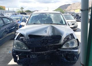 Mercedes 446711 cinturón seguridad trasero clase m