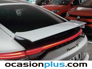 Porsche Panamera 4S E-Hybrid 412 kW (560 CV)