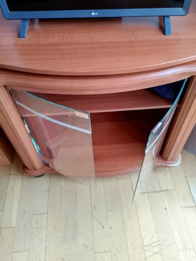 Mesa TV con plataforma giratoria 