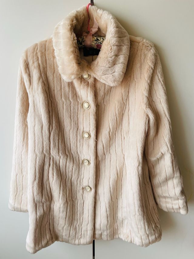 Abrigo de mujer de pelo nuevo talla L