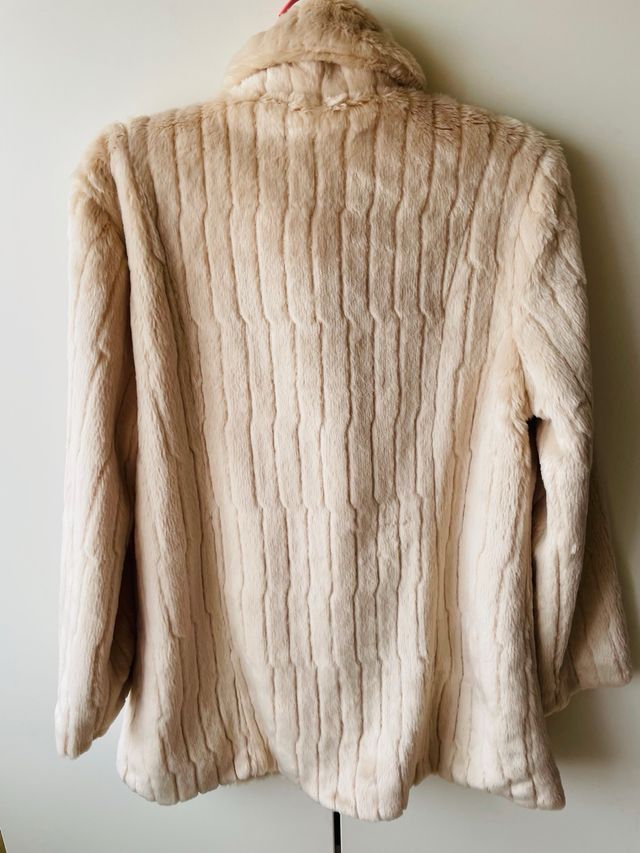 Abrigo de mujer de pelo nuevo talla L