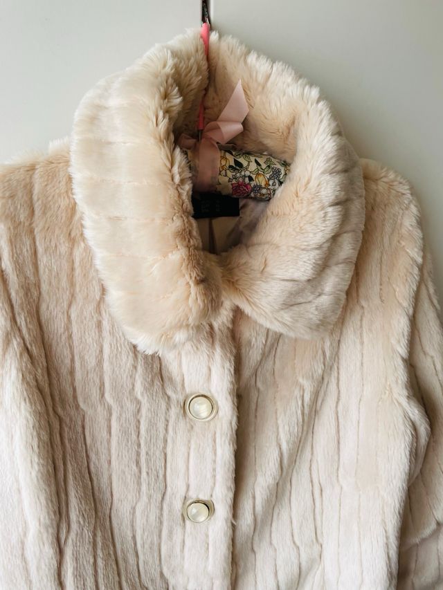 Abrigo de mujer de pelo nuevo talla L