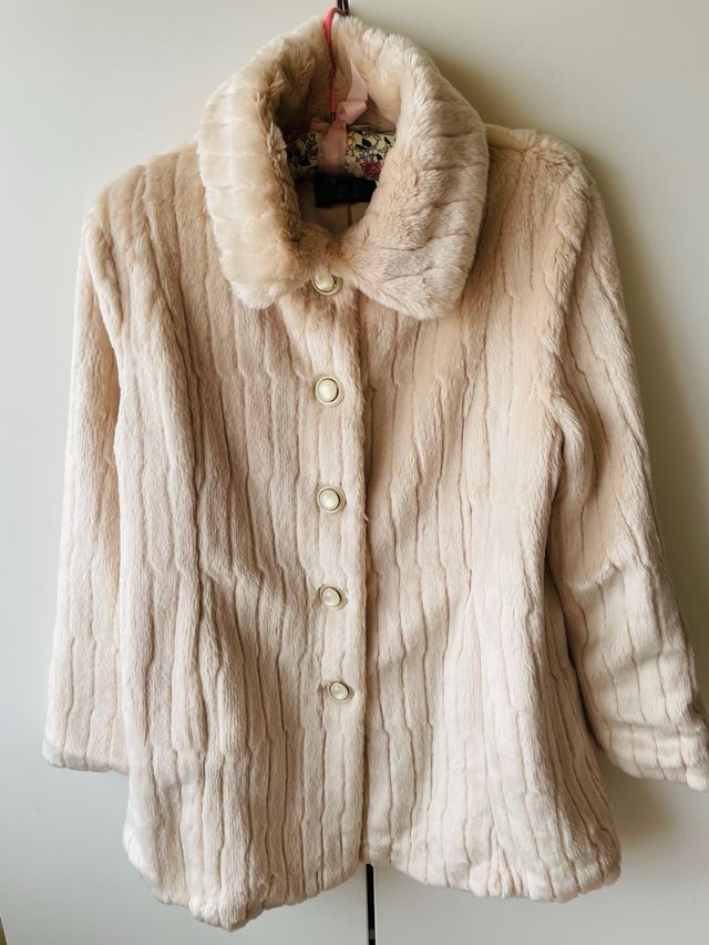 Abrigo de mujer de pelo nuevo talla L