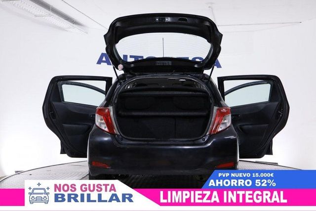 Toyota Yaris 1.3 VVTI CONNECT 101cv 5P