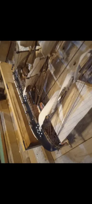 Maqueta de barco de vela