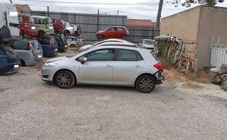 Refuerzo paragolpes delantero toyota auris 471264