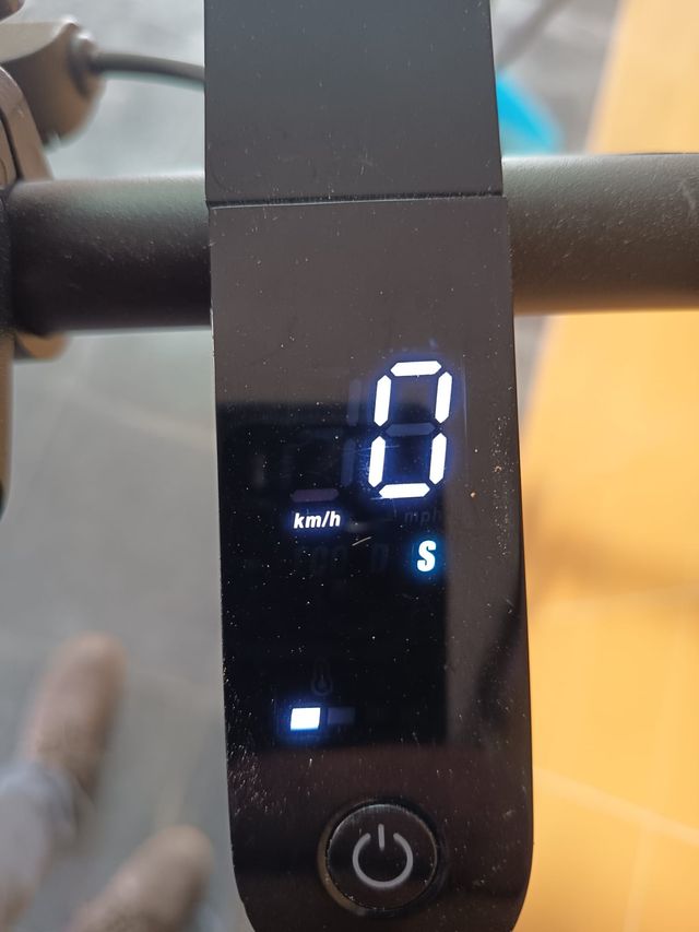 Xiaomi Mi Electric Scooter 3 - 30km autonomía, 25k
