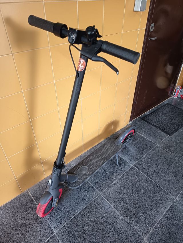 Xiaomi Mi Electric Scooter 3 - 30km autonomía, 25k