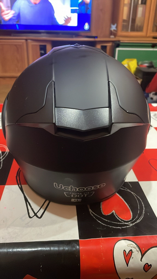 Casco con visera Uchoose