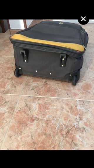 Maleta grande color negro 76x46x30