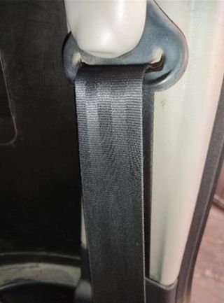 Renault 1226026 cinturón seguridad del der kangoo